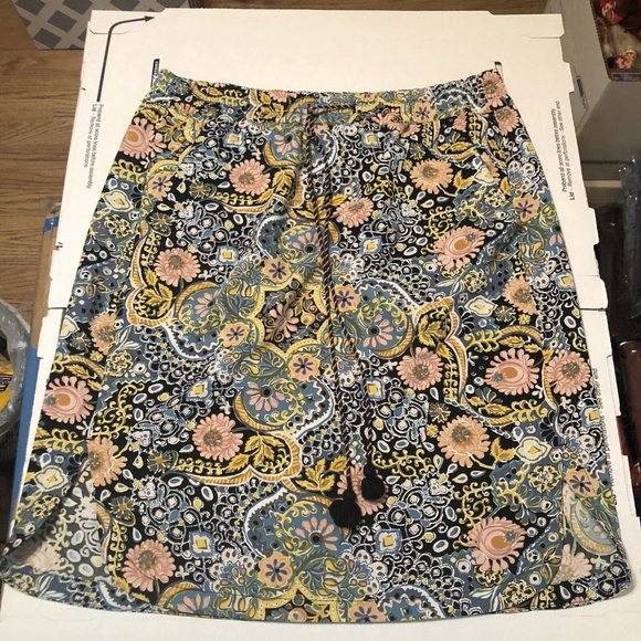 LOFT Dresses & Skirts - Loft floral paisley skirt elastic waist tassel pockets drawstring size medium